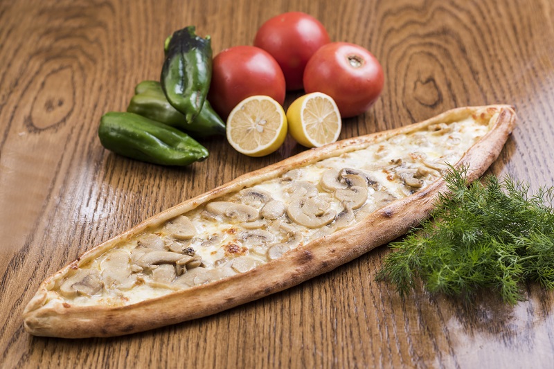 MANTARLI AÇIK PİDE